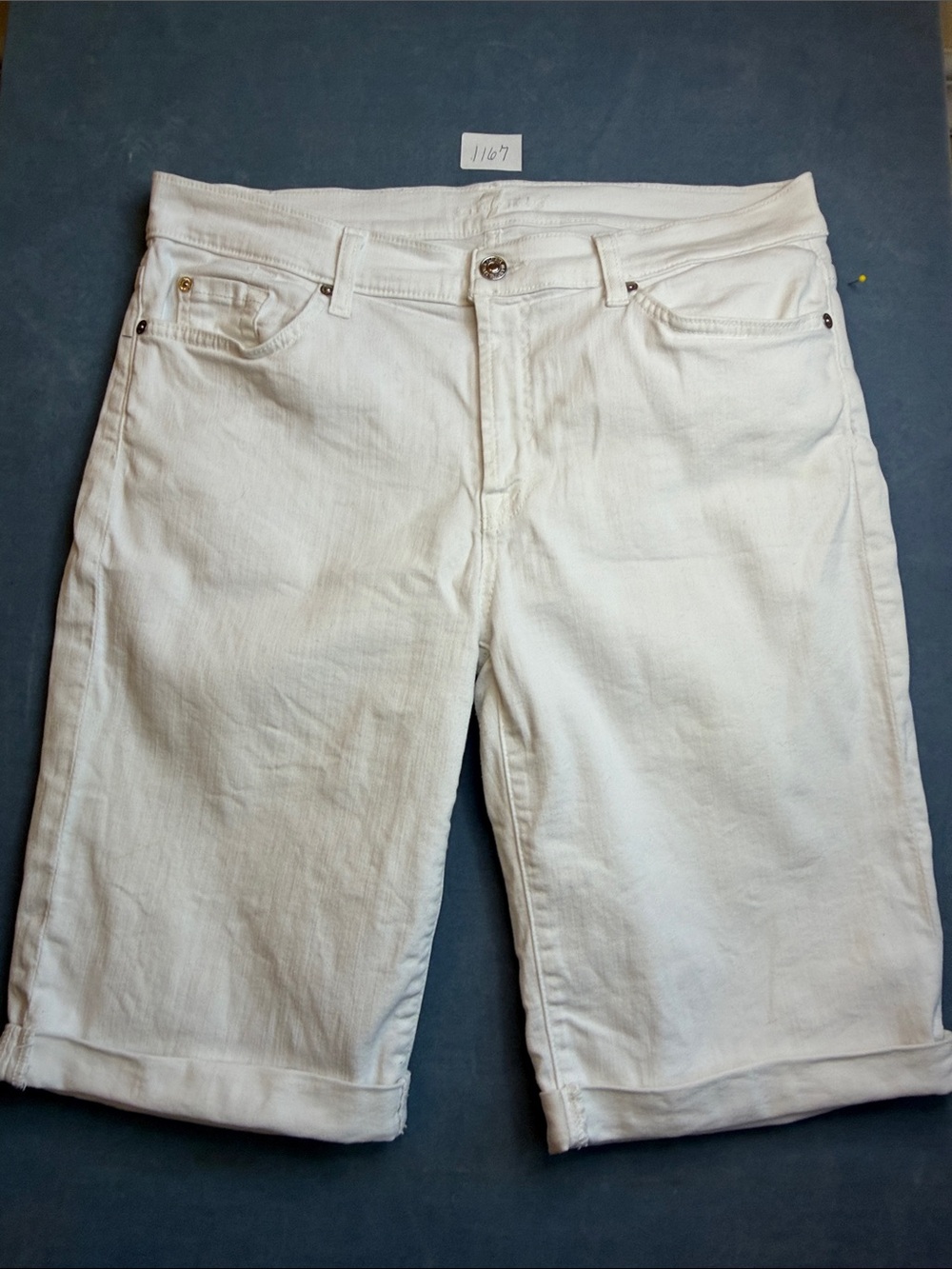 7 For All Mankind Women's White Denim Shorts - Classic Rolled Hem Size 32